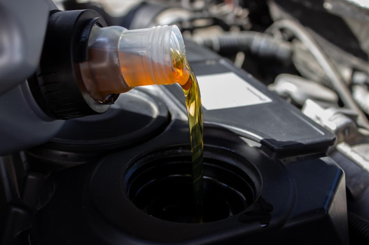Wymiana olejów w samochodzie – tylko w profesjonalnym warsztacie